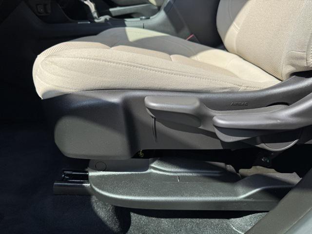 used 2022 Chevrolet Traverse car, priced at $26,100