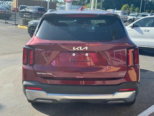used 2025 Kia Sorento car, priced at $31,675