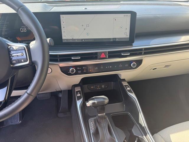 used 2025 Kia Sorento car, priced at $31,675