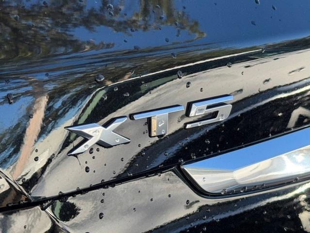 used 2021 Cadillac XT5 car, priced at $27,773