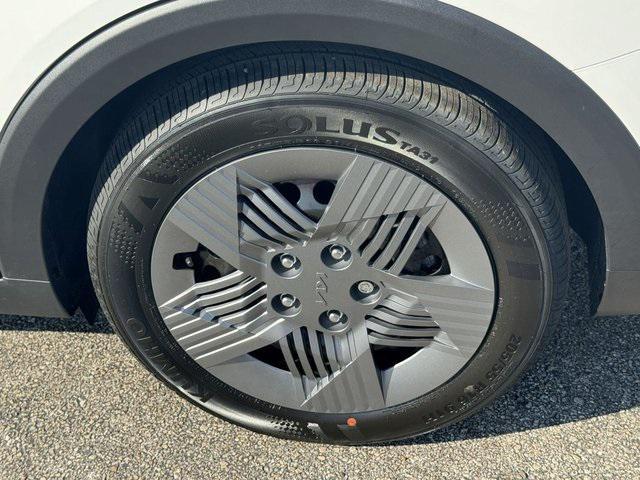 new 2025 Kia K4 car, priced at $22,786
