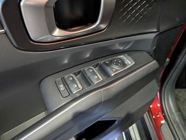 new 2025 Kia Sorento car, priced at $34,044