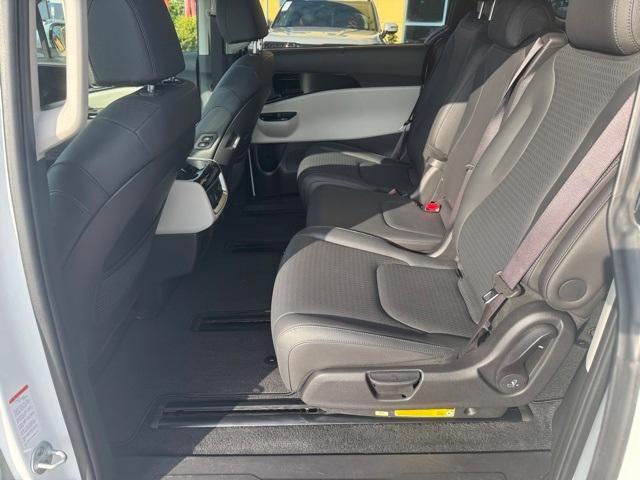 used 2024 Kia Carnival car, priced at $40,993