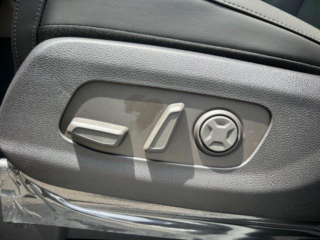 new 2026 Kia Carnival car, priced at $38,447