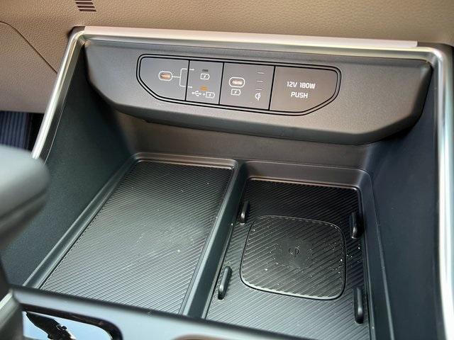 new 2026 Kia Carnival car, priced at $40,898