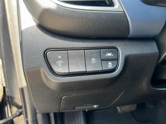 used 2023 Kia Seltos car, priced at $19,667