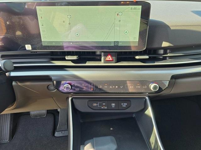 new 2025 Kia Carnival car, priced at $39,479