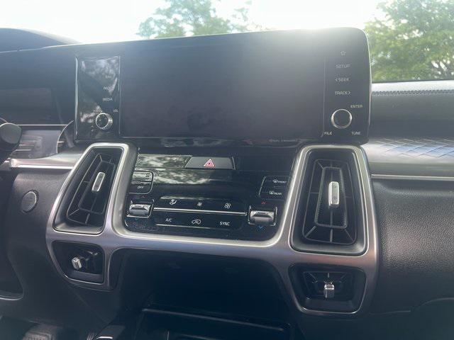 used 2023 Kia Sorento car, priced at $26,917