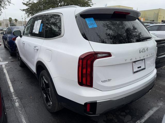 used 2023 Kia Telluride car, priced at $33,893