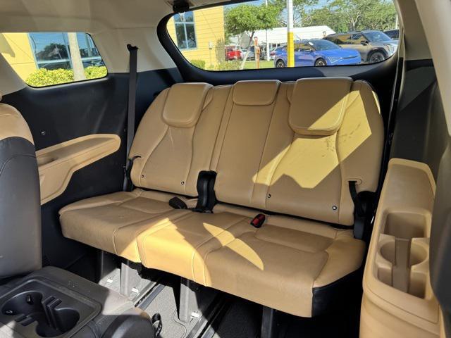 used 2024 Kia Carnival car, priced at $31,998
