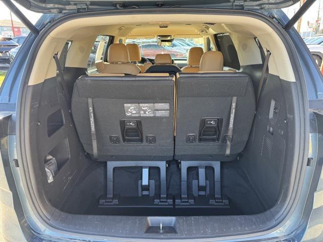 used 2024 Kia Carnival car, priced at $30,544