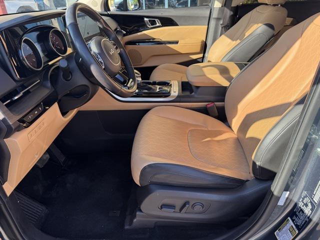 used 2024 Kia Carnival car, priced at $30,544