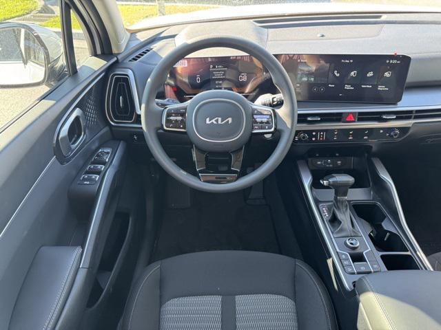 used 2025 Kia Sorento car, priced at $29,155