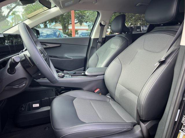 new 2025 Kia EV6 car, priced at $42,038