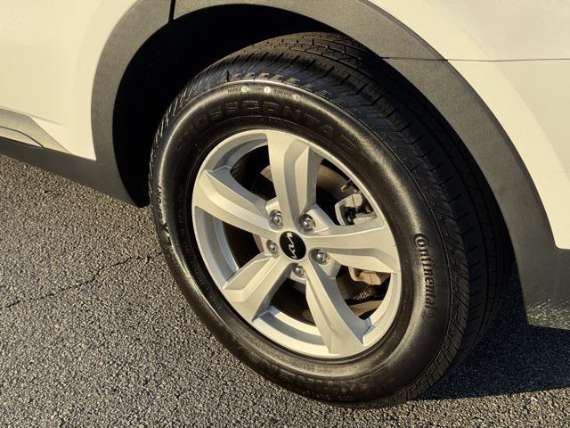 used 2023 Kia Sorento car, priced at $24,940