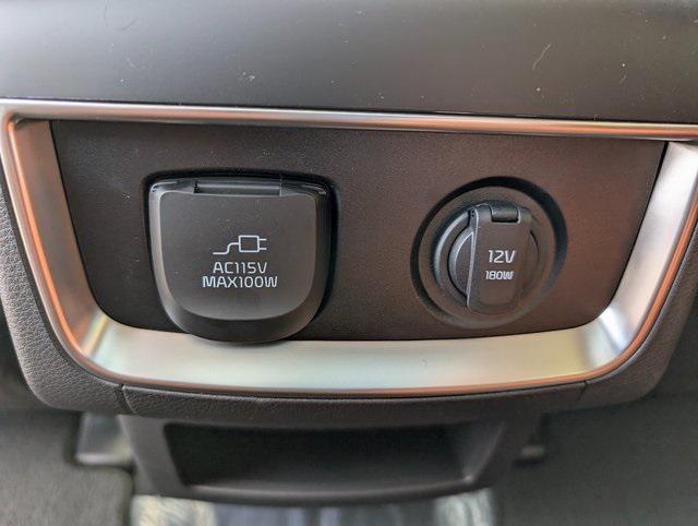 new 2025 Kia Carnival Hybrid car, priced at $52,155