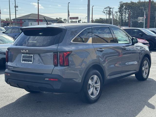 used 2023 Kia Sorento car, priced at $21,489