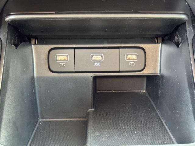 used 2023 Kia Sorento car, priced at $21,489