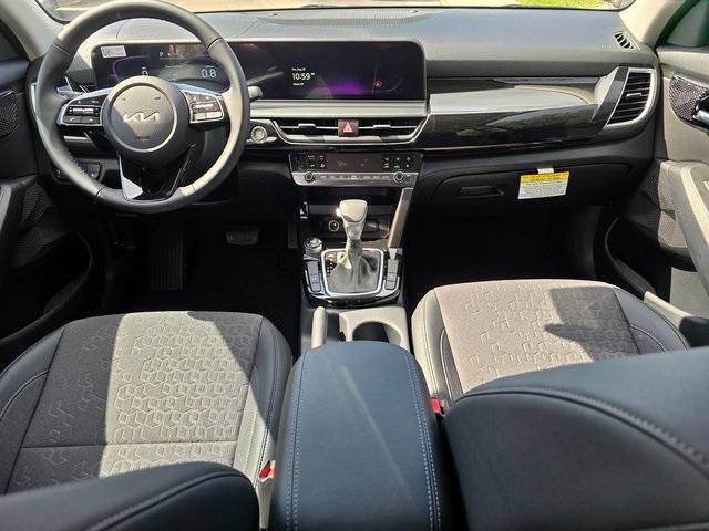 new 2025 Kia Seltos car, priced at $25,333