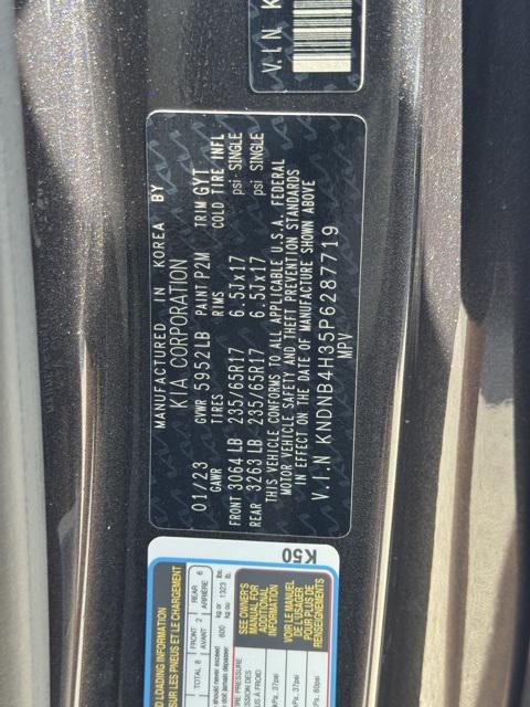 used 2023 Kia Carnival car, priced at $29,794