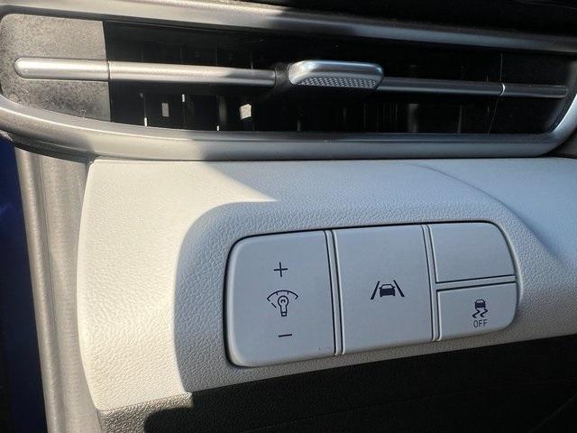 used 2023 Hyundai Elantra car, priced at $20,124