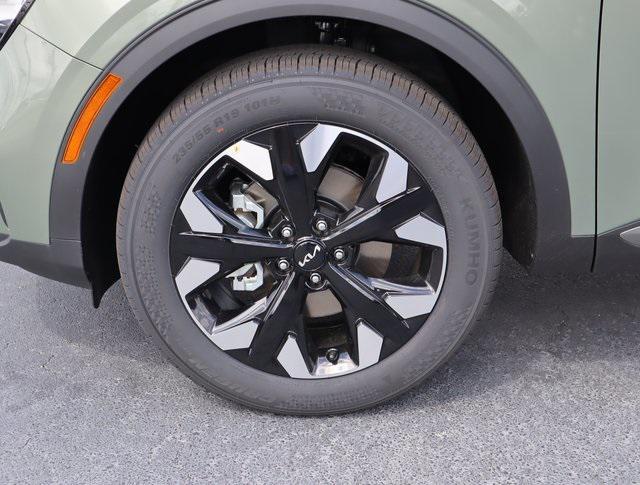 new 2024 Kia Sportage Plug-In Hybrid car, priced at $39,140