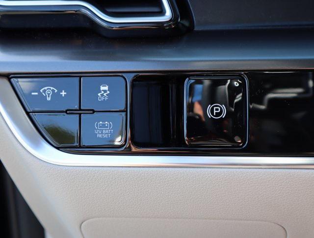 new 2024 Kia Sportage Plug-In Hybrid car, priced at $39,140
