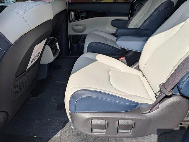 new 2025 Kia Carnival car, priced at $49,779