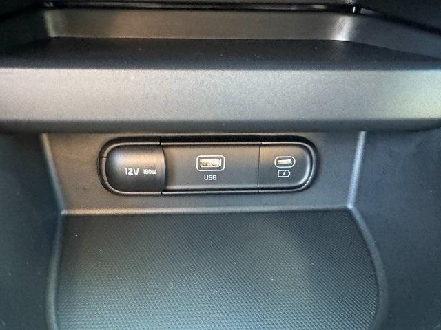 new 2025 Kia Seltos car, priced at $25,391