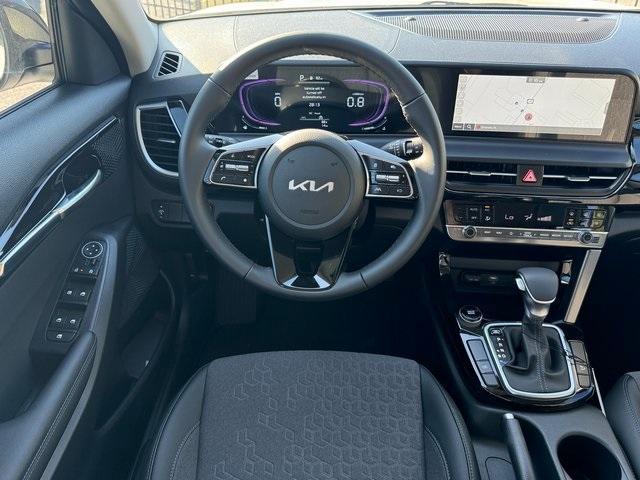 new 2025 Kia Seltos car, priced at $25,391