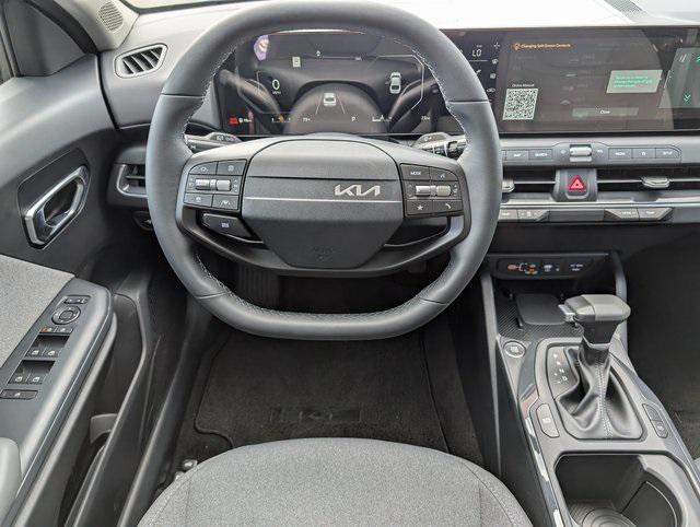 new 2025 Kia K4 car, priced at $23,326