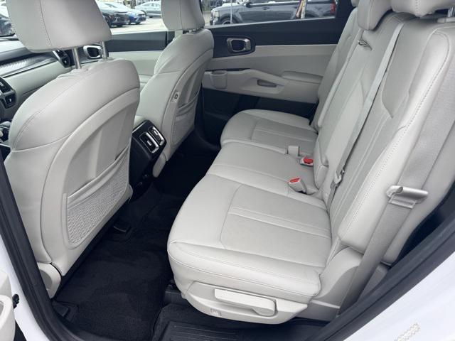 used 2023 Kia Sorento car, priced at $23,220