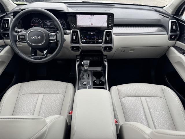 used 2023 Kia Sorento car, priced at $23,220