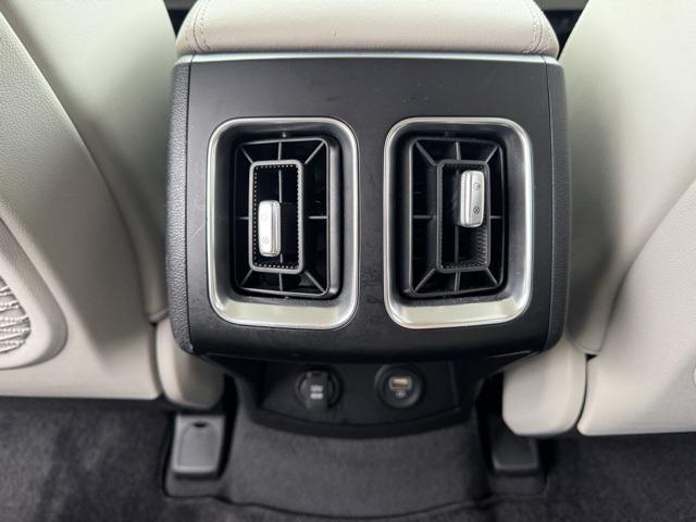 used 2023 Kia Sorento car, priced at $23,220