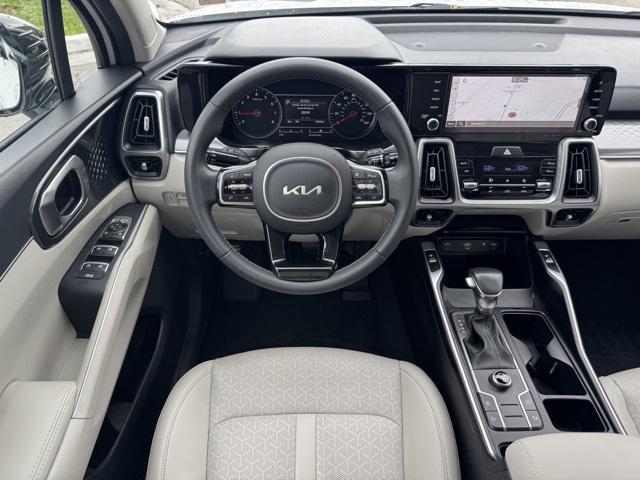 used 2023 Kia Sorento car, priced at $23,220