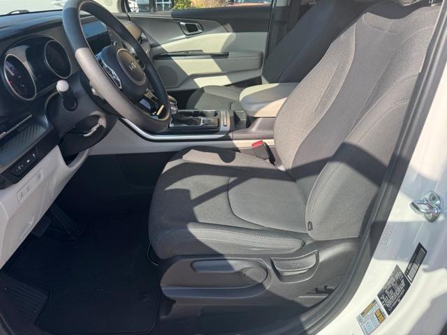 used 2023 Kia Carnival car, priced at $29,495