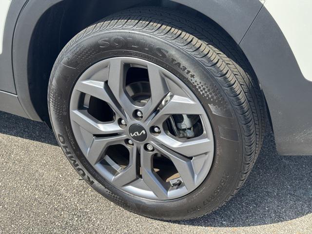 used 2024 Kia Seltos car, priced at $22,612
