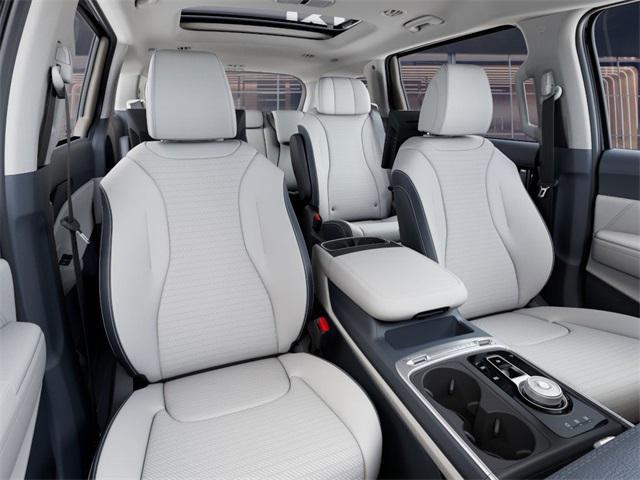 new 2025 Kia Carnival Hybrid car, priced at $53,816