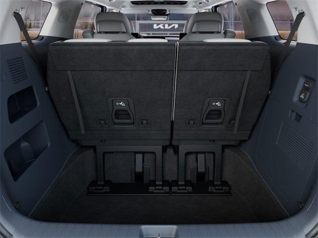 new 2025 Kia Carnival Hybrid car, priced at $53,816