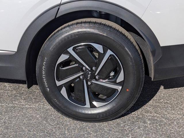 new 2025 Kia Sportage Hybrid car, priced at $28,564