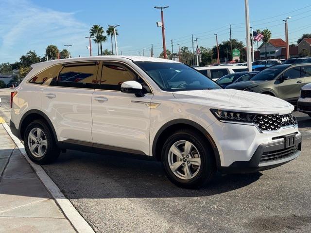 used 2023 Kia Sorento car, priced at $21,679
