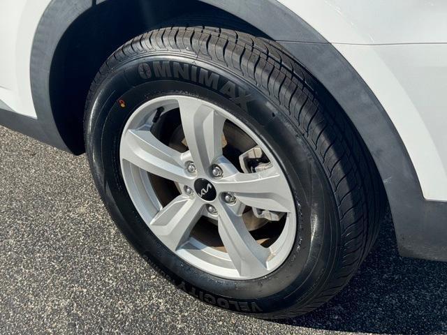 used 2023 Kia Sorento car, priced at $21,679