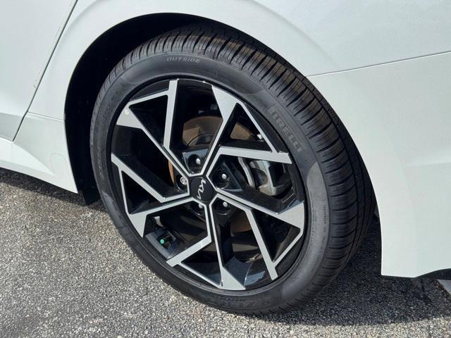 used 2025 Kia K5 car, priced at $29,718