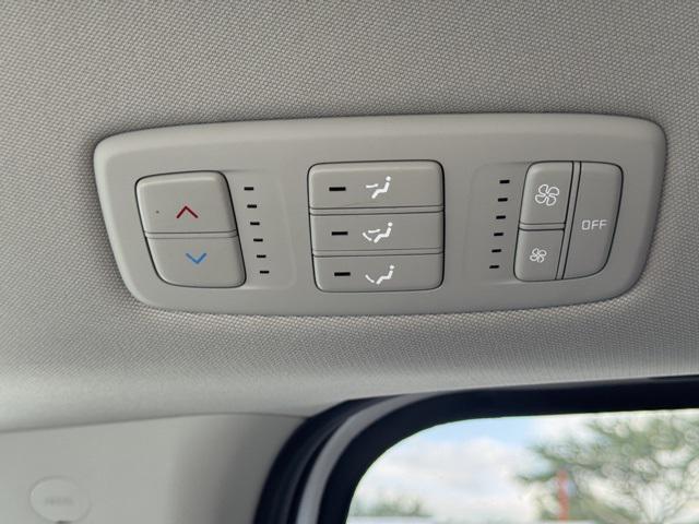used 2023 Kia Carnival car, priced at $29,456