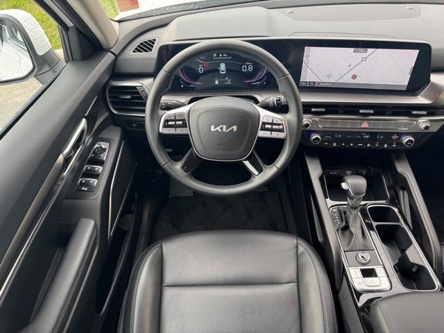 used 2024 Kia Telluride car, priced at $33,943