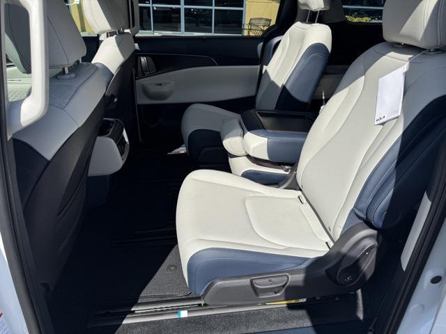 new 2026 Kia Carnival Hybrid car, priced at $47,909
