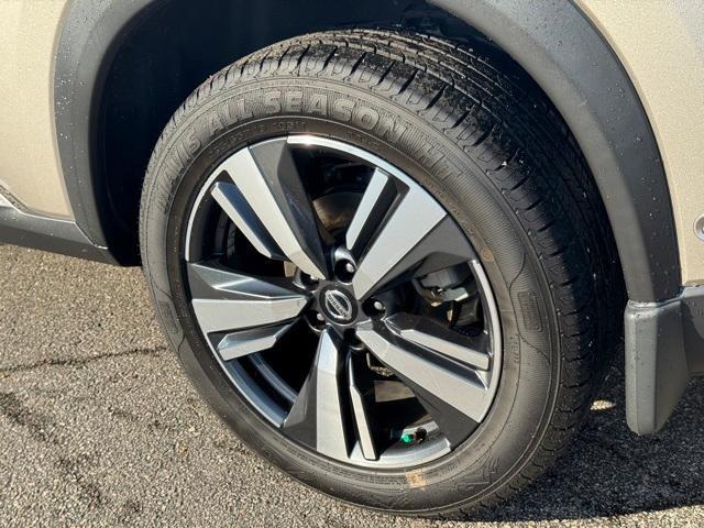 used 2021 Nissan Rogue car, priced at $22,977