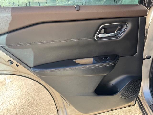 used 2021 Nissan Rogue car, priced at $22,977