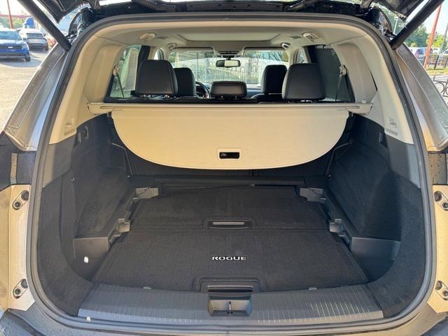used 2021 Nissan Rogue car, priced at $22,977