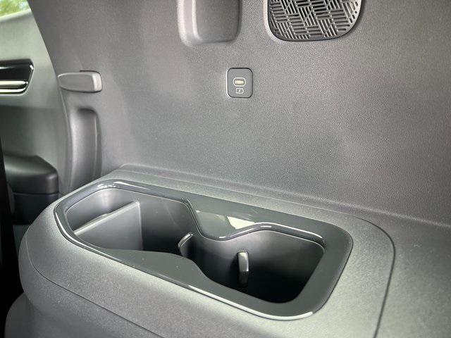 new 2026 Kia EV9 car, priced at $68,291